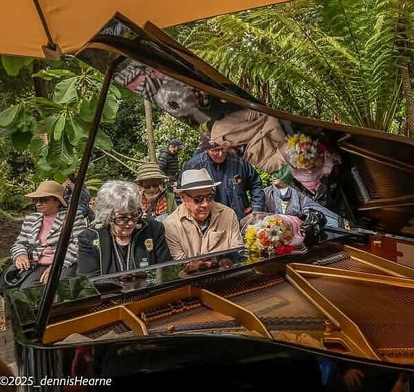 Caroline Dahl, boogie woogie piano player at the 2024 Headlands Center for the Arts Annual Benefit Art Auction