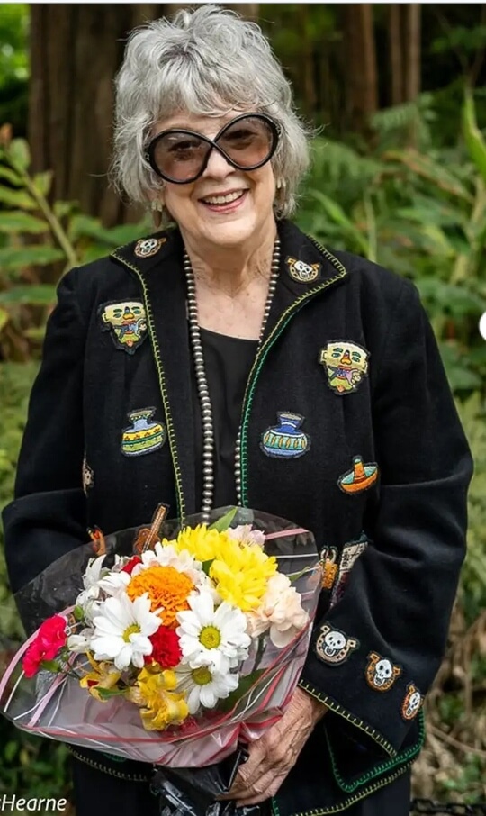 Caroline Dahl, boogie woogie piano player at the 2024 Headlands Center for the Arts Annual Benefit Art Auction